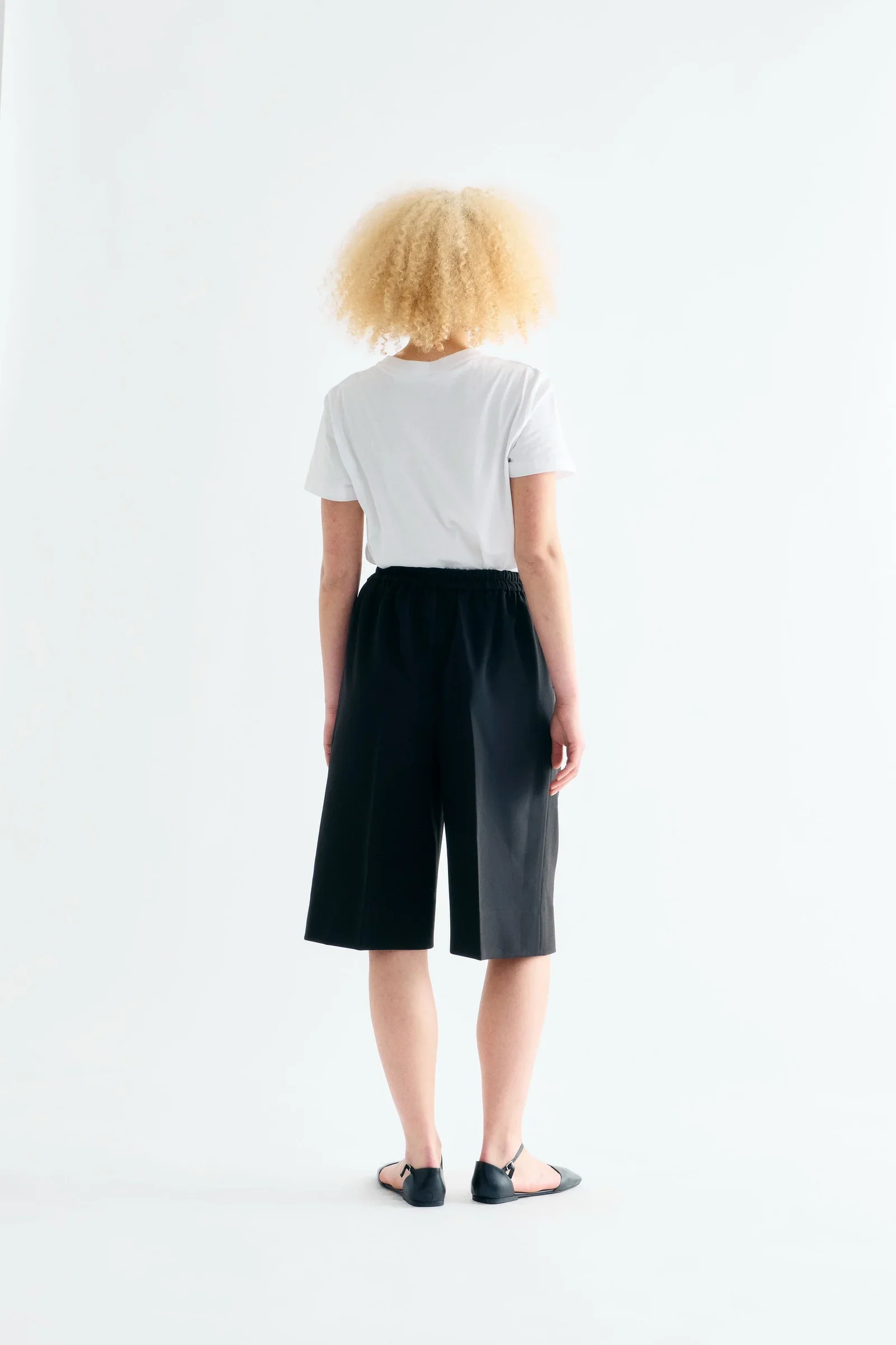 Lainey Shorts: Black - Image 3
