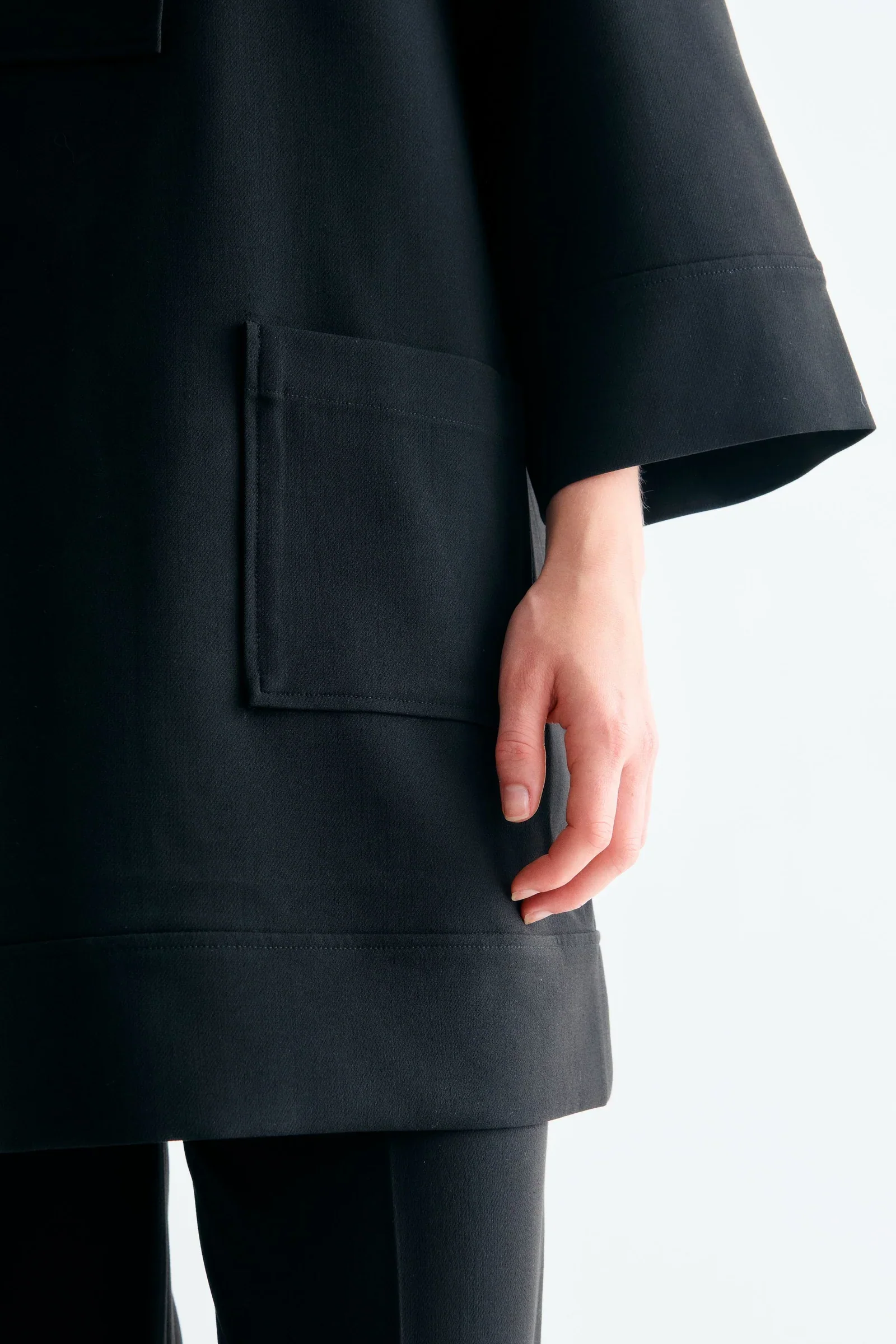 Wilma Shirt: Black - Image 5