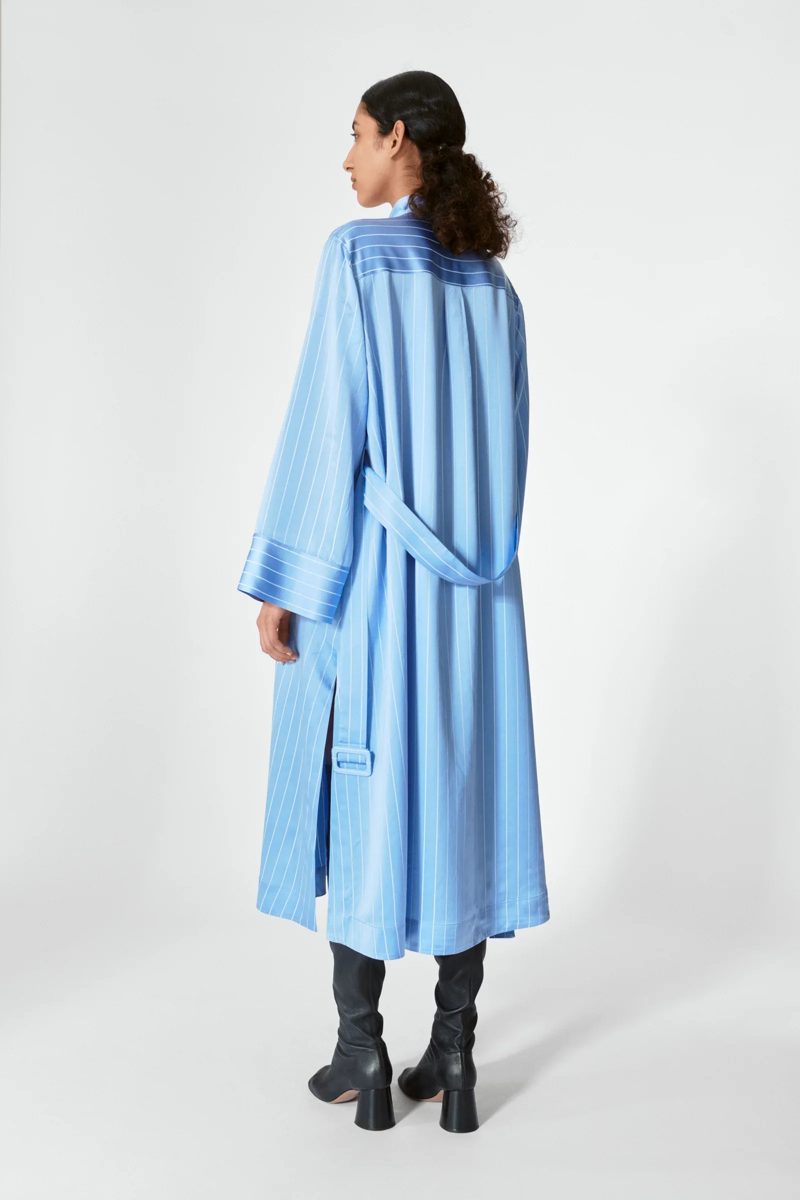 Yua Dress: Powder Blue - Image 3